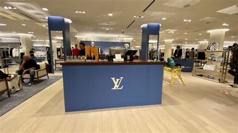 louis vuitton holt renfrew sherway|lv montreal.